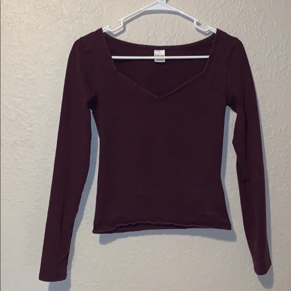 Super cute fitted top!